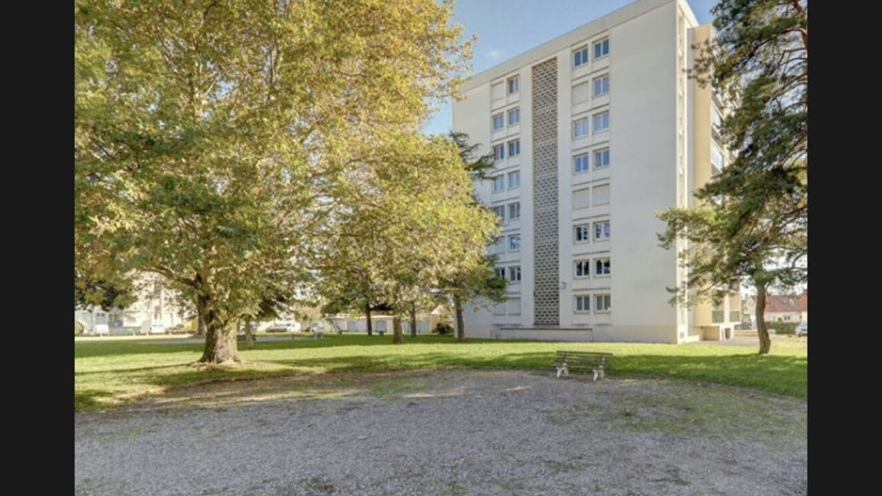 appartement 5 pièces 75 m2 à louer à Vaulx-en-Velin (69120)