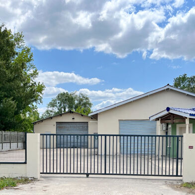 Garage  390 €
