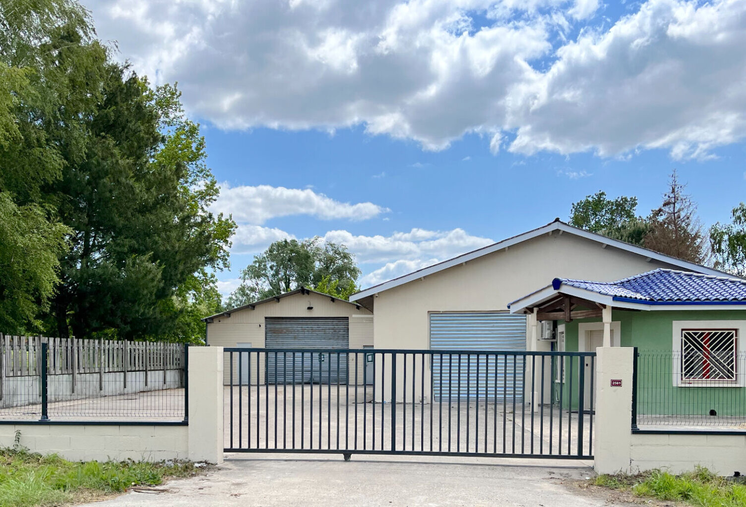 A LOUER BOX DE STOCKAGE - SECTEUR AXE CAVIGNAC / SAINT ANDRE DE CUBZAC — photo 1