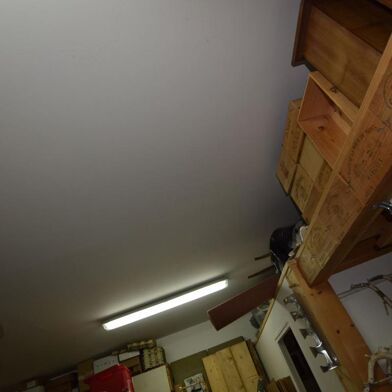 Local industriel 2 pièces 650 €