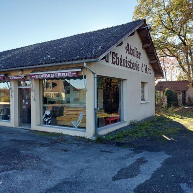 Commerce 3 pièces 780 €