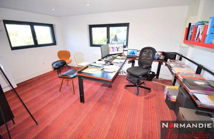 Local commercial — photo 3
