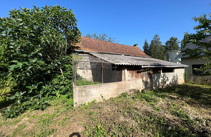 A VENDRE - Ancienne écurie avec terrain attenant - 85 m² développés - SAINT GENIEZ D'OLT — photo 3