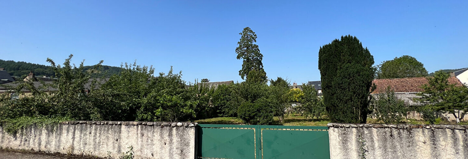 Terrain  634 m² à vendre à Saint Geniez d'Olt et d'Aubrac (12130)