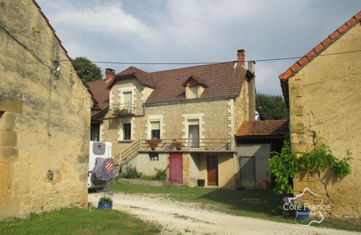 DORDOGE-TAMNIES- PROPRIETE AGRICOLE — photo 4
