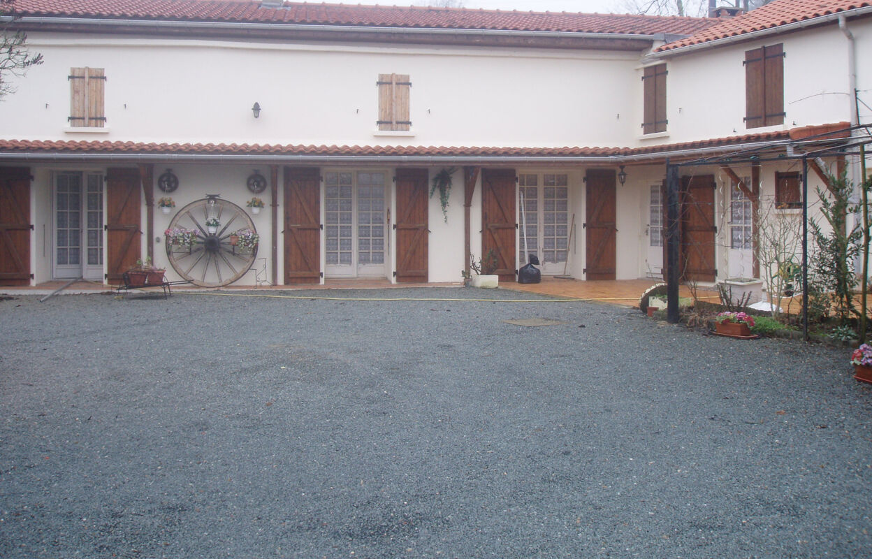 maison 5 pièces 124 m2 à vendre à Saint-Juire-Champgillon (85210)