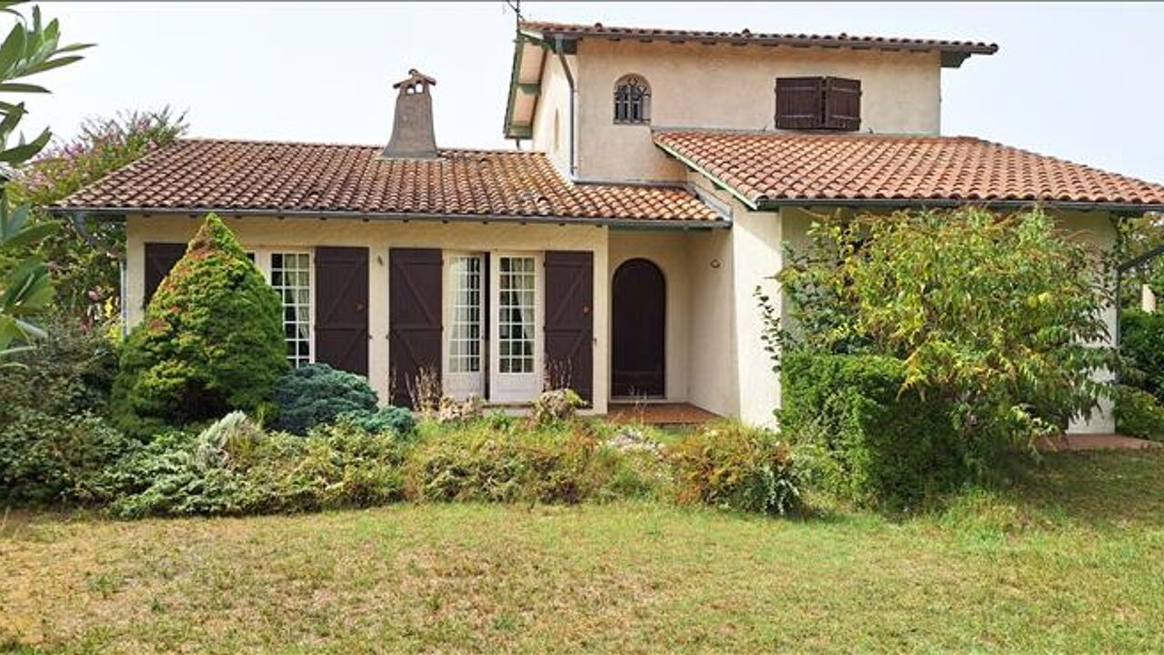 maison 6 pièces 128 m2 à vendre à Sainte-Hélène (33480)
