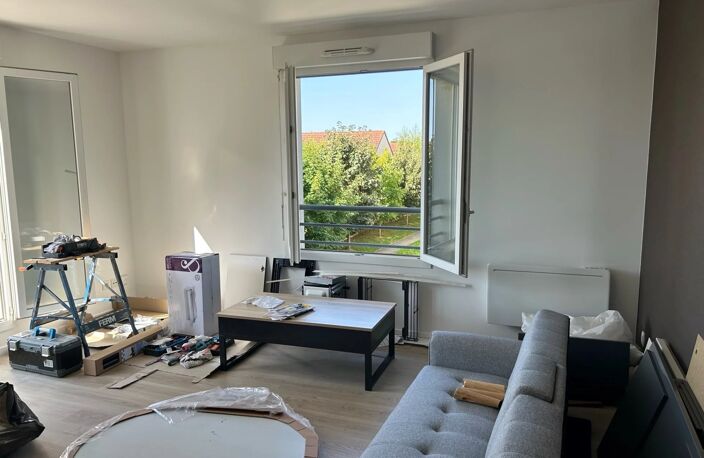 A LOUER - Appartement meublé 2 pièces LEVES avec parkings — photo 3