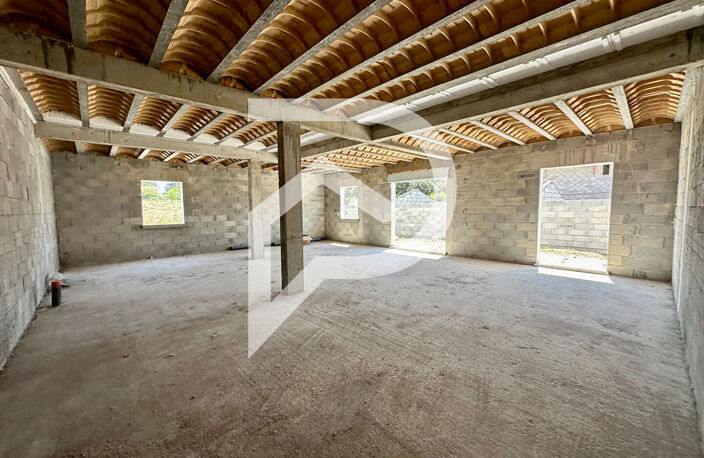 Lourmarin  Appartement T3 avec jardin + 2 places de stationne... — photo 5
