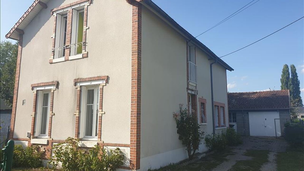 maison 4 pièces 113 m2 à vendre à Romorantin-Lanthenay (41200)