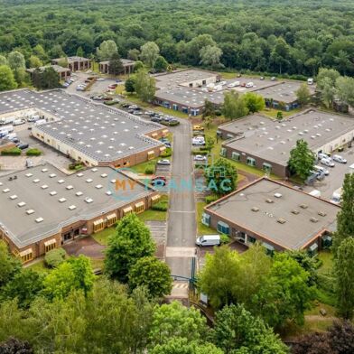 Local industriel  4456 €