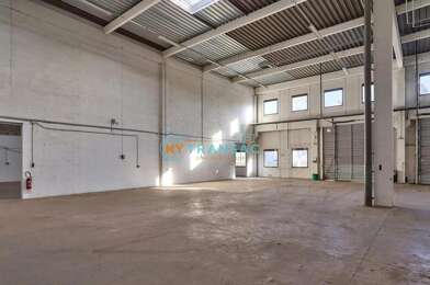 Local industriel  1837 €