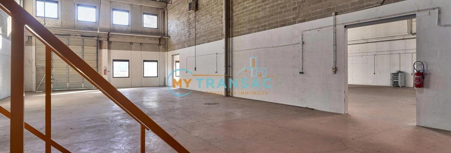 Local industriel  242 m² à louer à Lognes (77185)