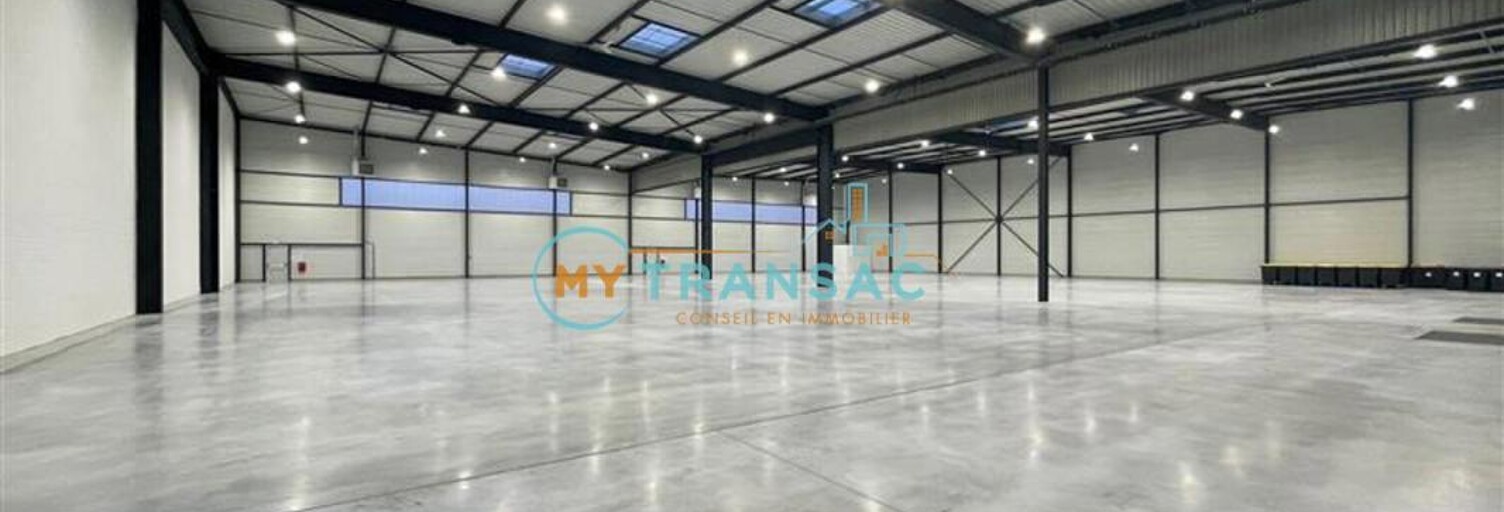 Local industriel  2521 m² à louer à Le Bourget (93350)