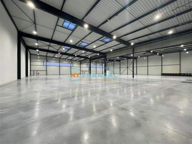 A LOUER plusieurs surfaces d'entrepôts et de bureaux neufs PARK – LE BOURGET — photo du bien