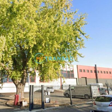 Local industriel 1450 m²