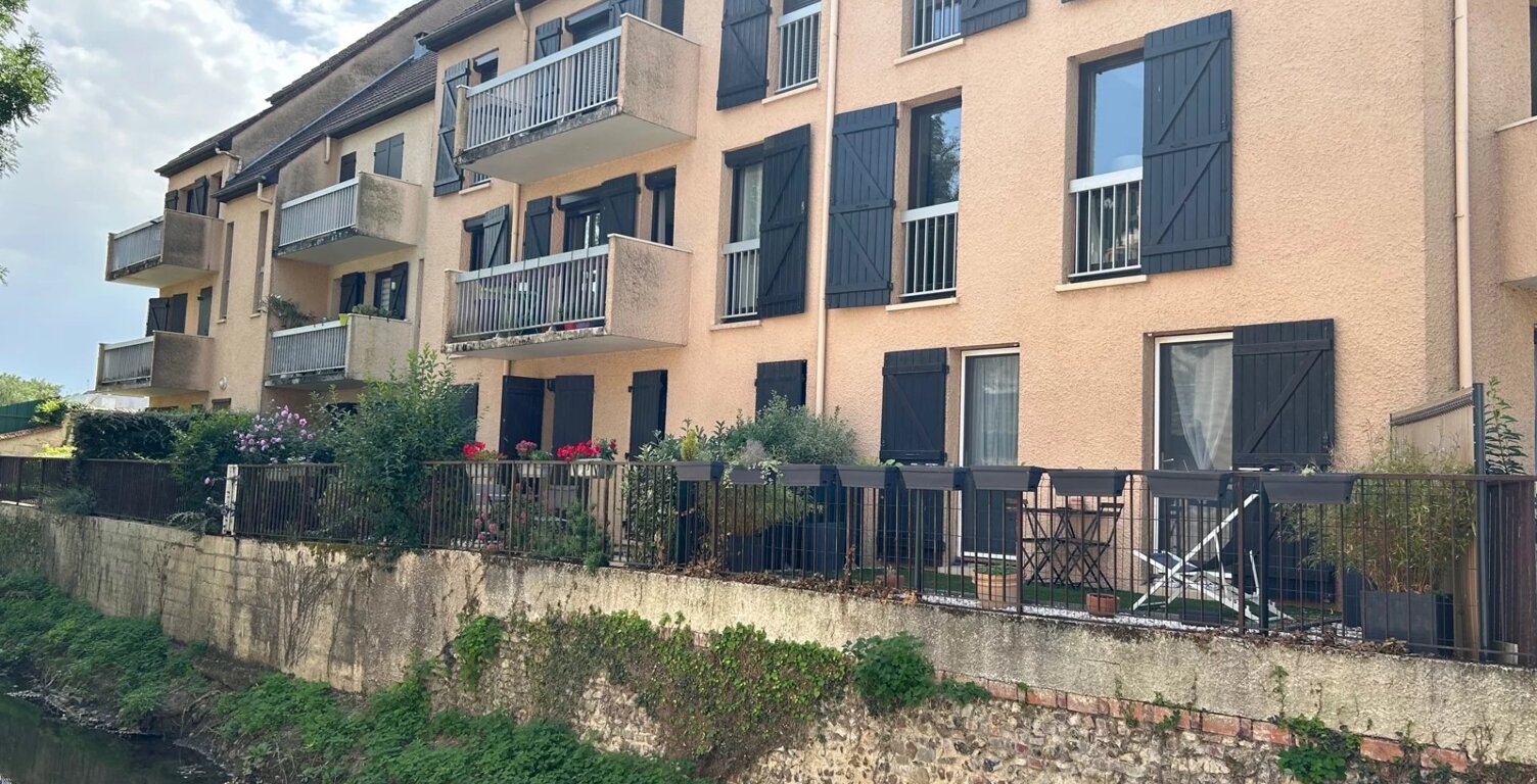 A VENDRE - Appartement 4 pièces CHARTRES proche des Bords de l'Eure — photo 1