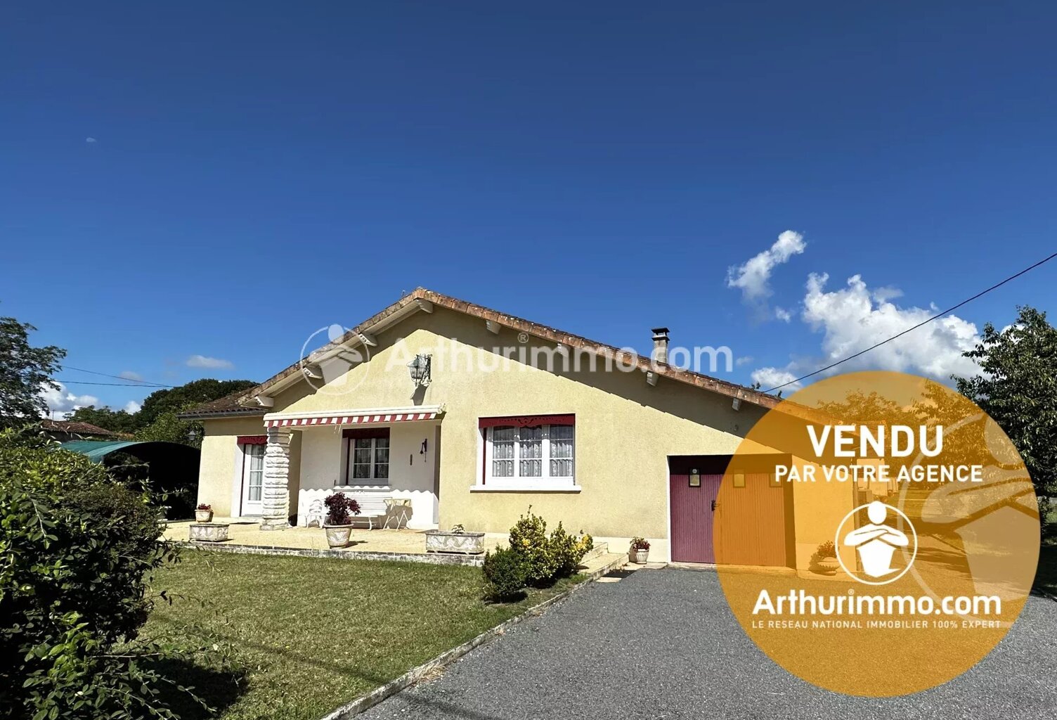 Maison plain pied 92 m², 4 pièces, 3 chambres + garages — photo 1