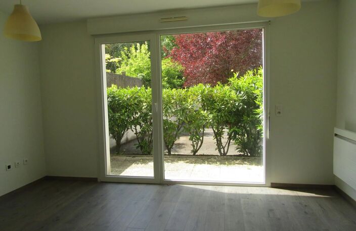 Secteur FACULTES//NEOMA: T1 TERRASSE PARKING — photo 5