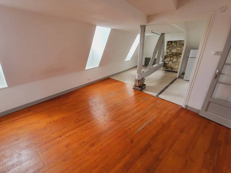 OLORON-SAINTE-MARIE - APPARTEMENT. — photo 1