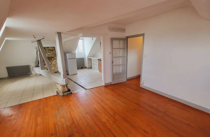 OLORON-SAINTE-MARIE - APPARTEMENT. — photo 2