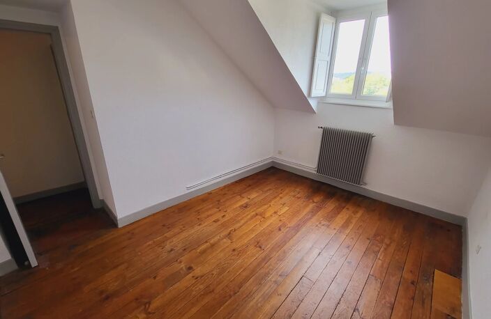 OLORON-SAINTE-MARIE - APPARTEMENT. — photo 4