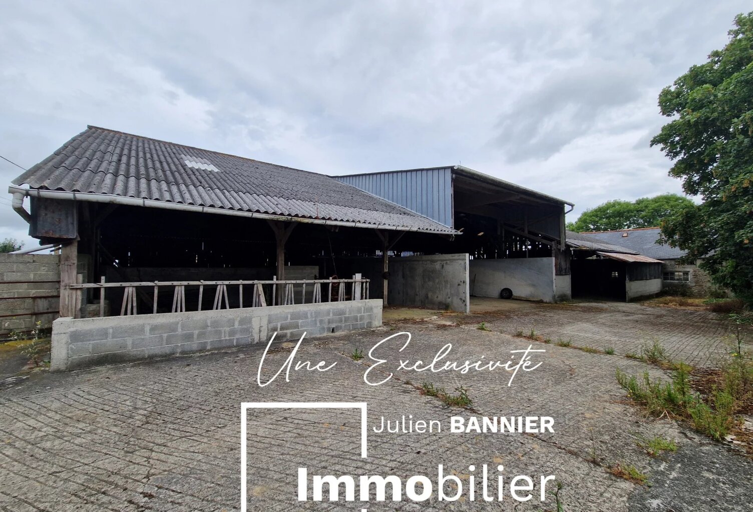 LESNEVEN CORPS DE FERME A RENOVER — photo 1