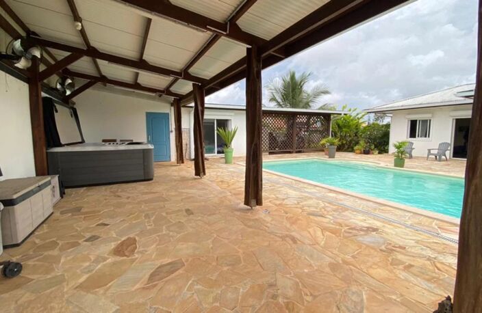 VILLA T 5 - ATTILA CABASSOU - REMIRE MONTJOLY — photo 3