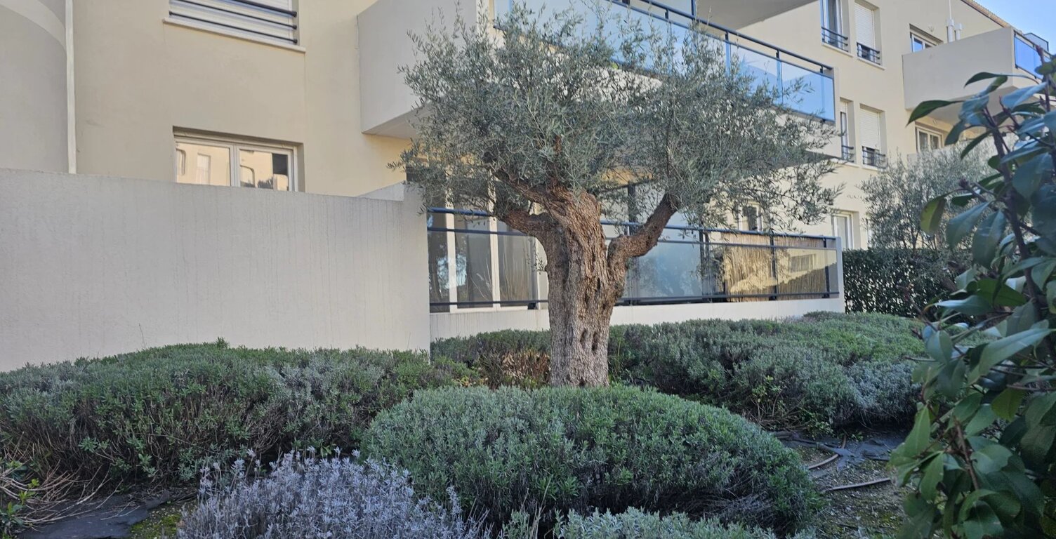Appartement 2 pièces avec de terrasse et parking — photo 1