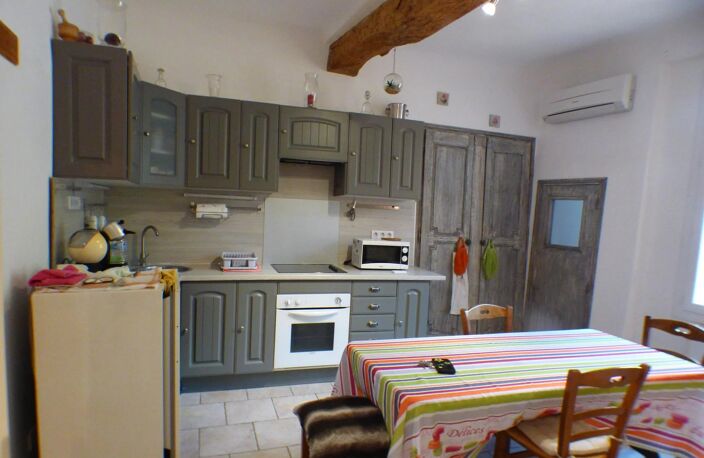 ENTRECASTEAUX  appartement comme neuf — photo 2