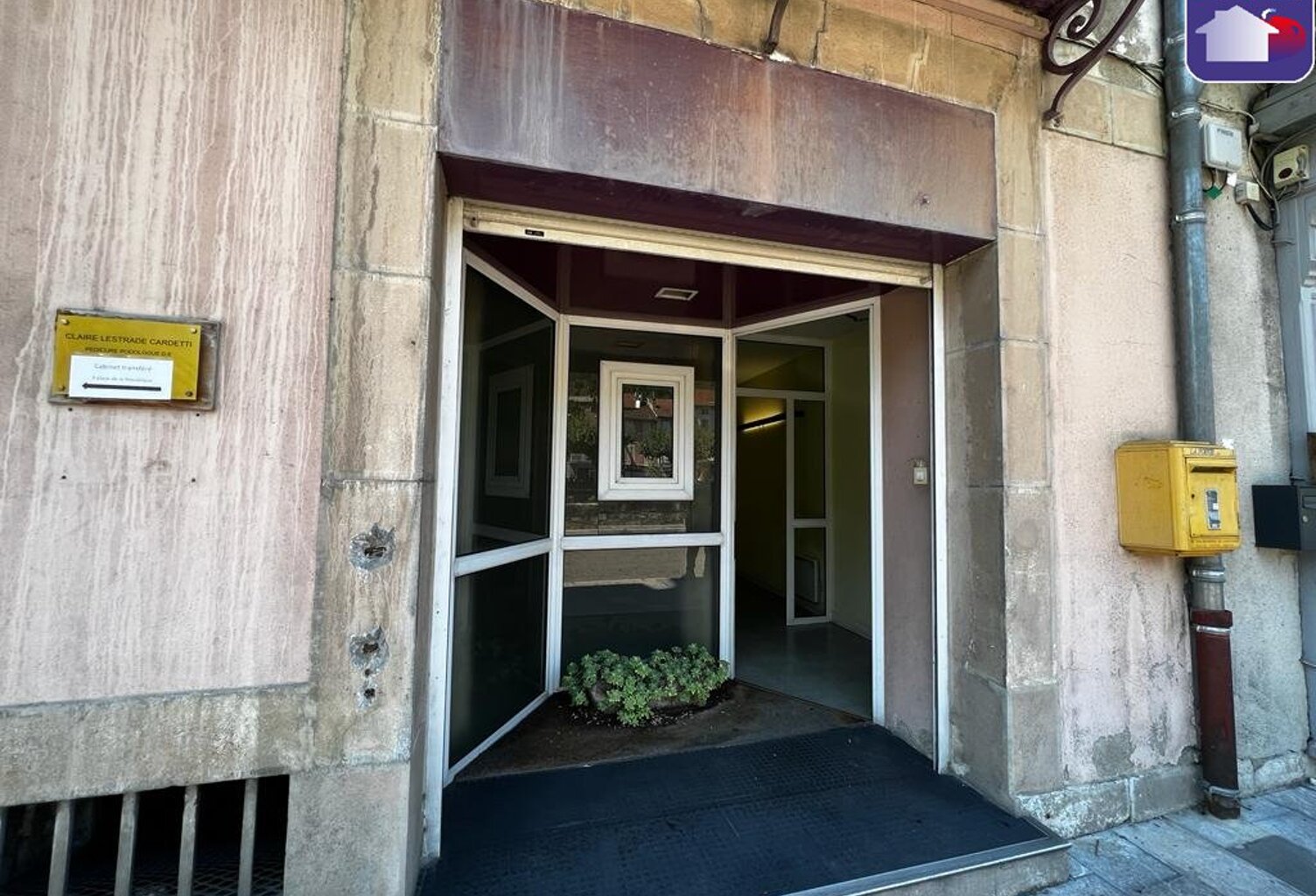 Location local industriel  39 m² à Tarascon-sur-Ariège (09400) — photo 1