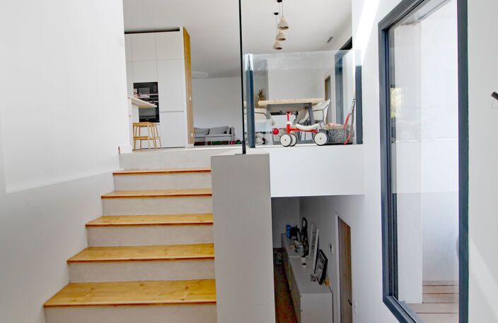NIMES TOUR MAGNE Villa contemporaine d'exception de 230 m2 — photo 5