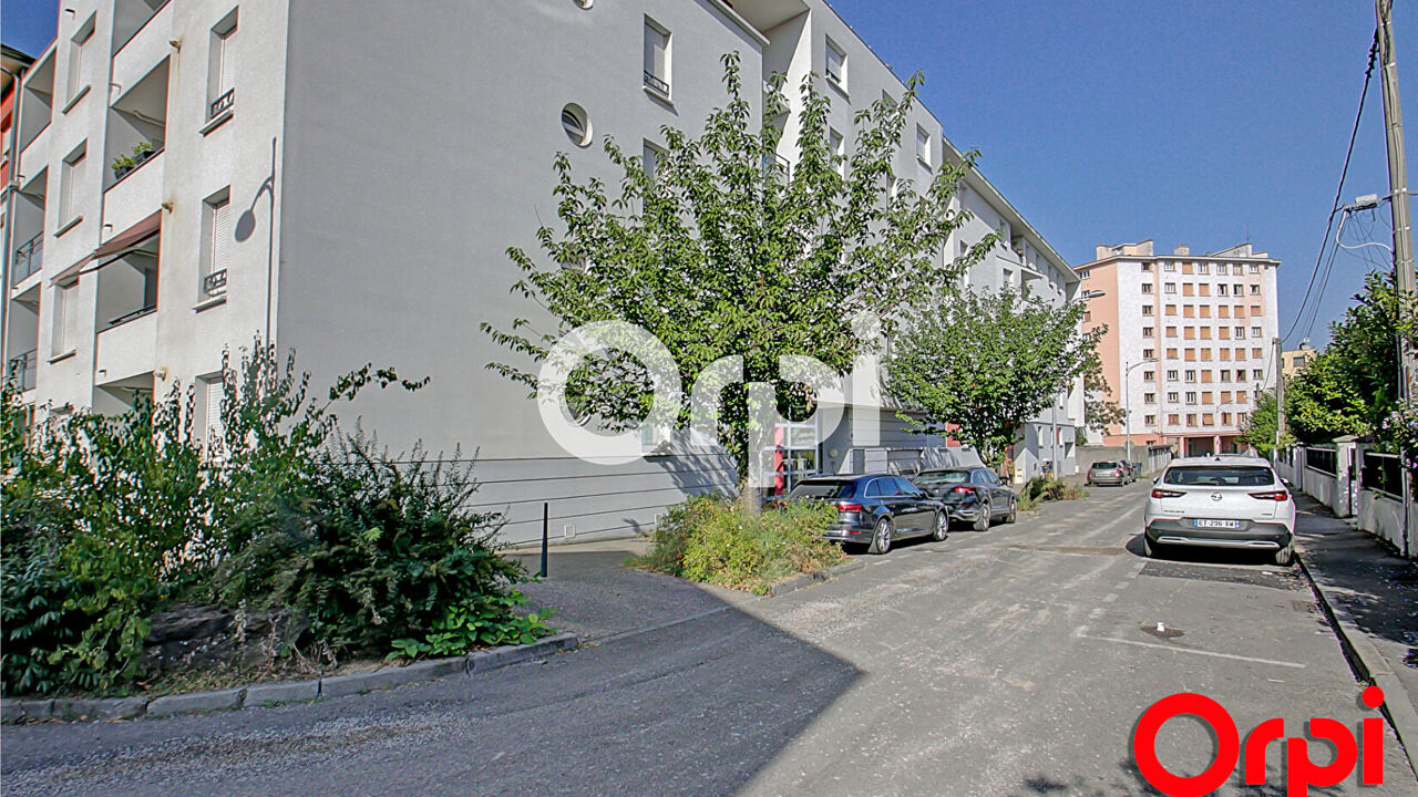 appartement 2 pièces 52 m2 à vendre à Bourgoin-Jallieu (38300)
