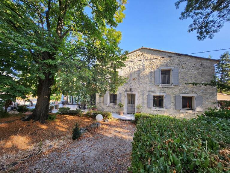Maison 7 pièces 260 m² — photo 1