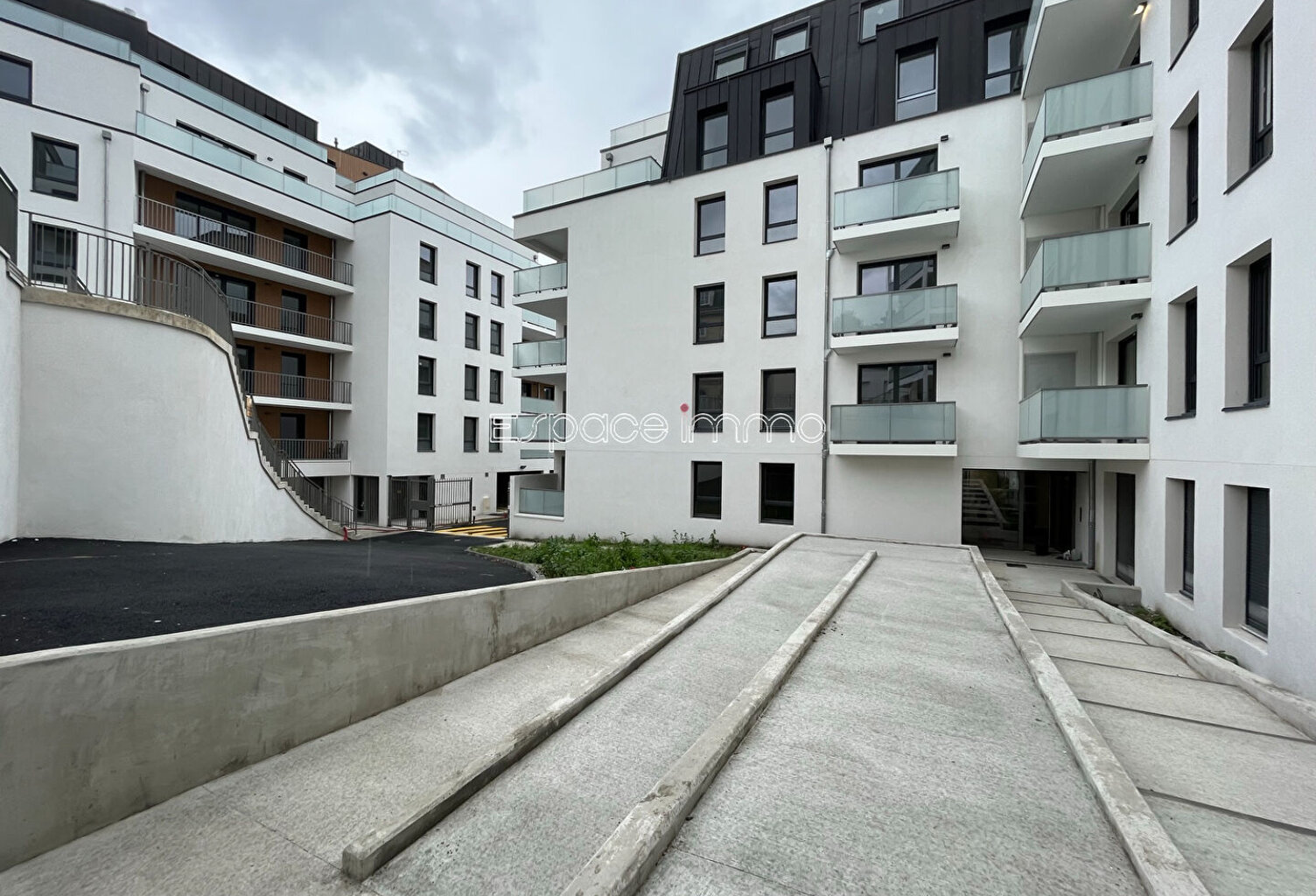 APPARTEMENT DU 3 AU 4 PIECES -  ROUEN - DE 98m² - 107 m² — photo 1