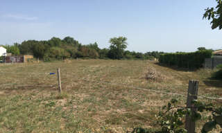 Terrain  1637 m² à vendre à Saint-Cyr-du-Doret (17170)