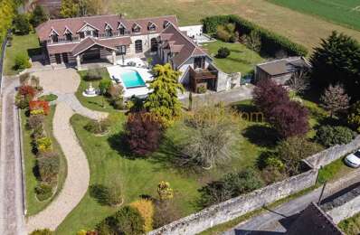 viager maison Bouquet 1 450 000 € à proximité de Villers-Saint-Frambourg-Ognon (60810)