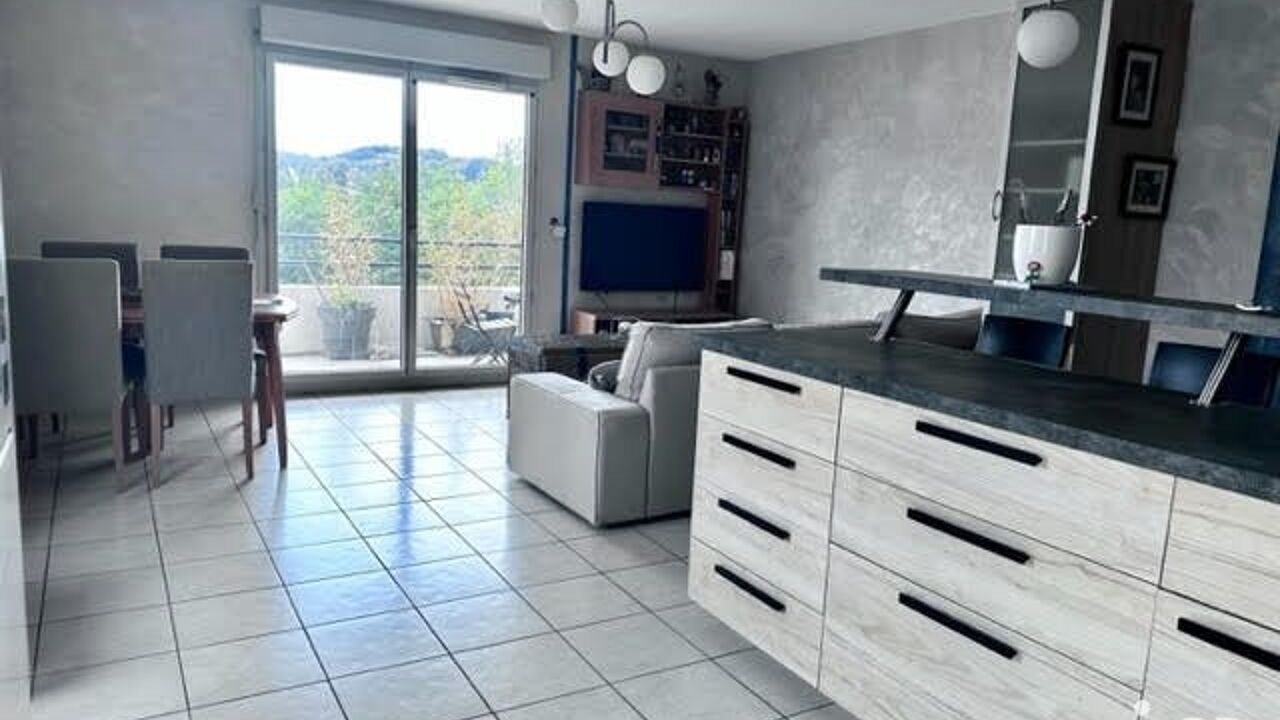 appartement 3 pièces 66 m2 à vendre à Villefontaine (38090)
