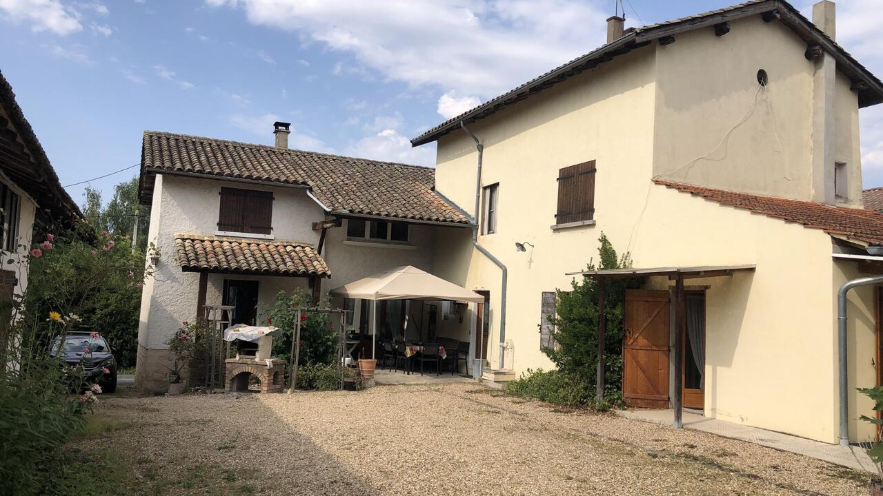 maison 8 pièces 215 m2 à vendre à Fareins (01480)