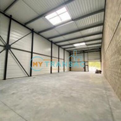 Local industriel 367 m²