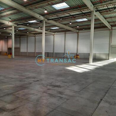 Local industriel 6689 m²