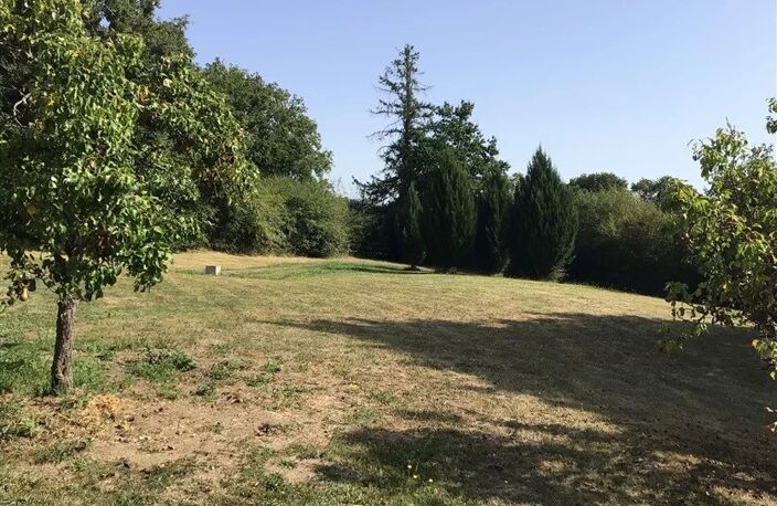 Vente Maison 2 Chambres, Jardin et Atelier - Ambernac — photo 3