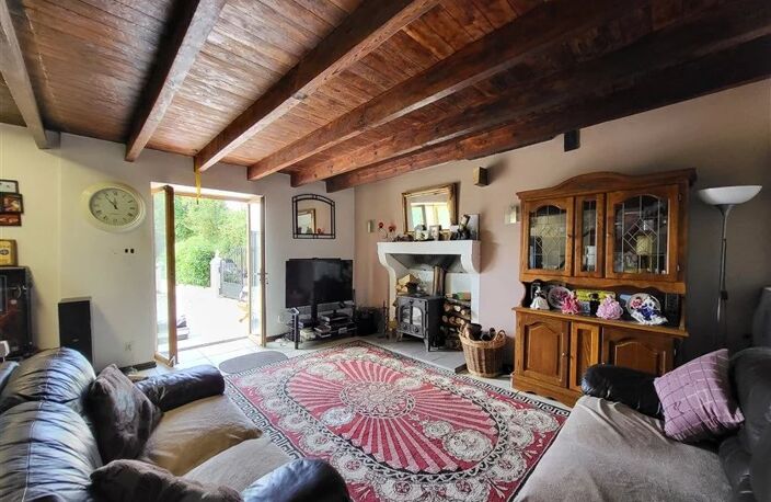 Vente Maison 2 Chambres, Jardin et Atelier - Ambernac — photo 4