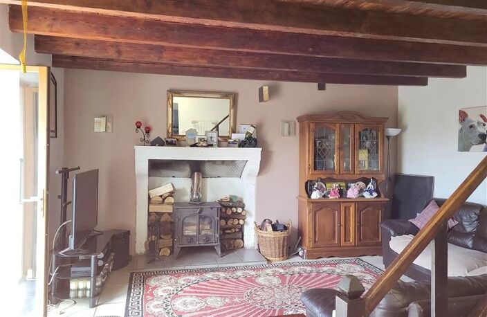 Vente Maison 2 Chambres, Jardin et Atelier - Ambernac — photo 5