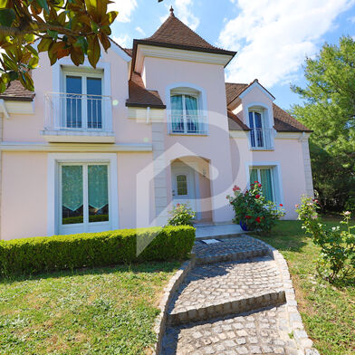 Maison 7 pièces 183 m²