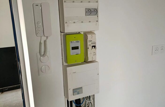 APPPARTEMENT F1 RENOVE A NEUF + PLACE DE PARKING — photo 4