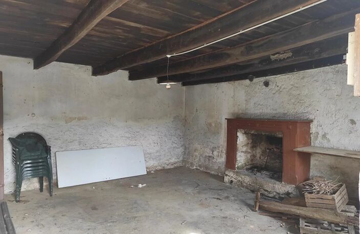 Maison à rénover 80 m² habitables avec jardin. — photo 3
