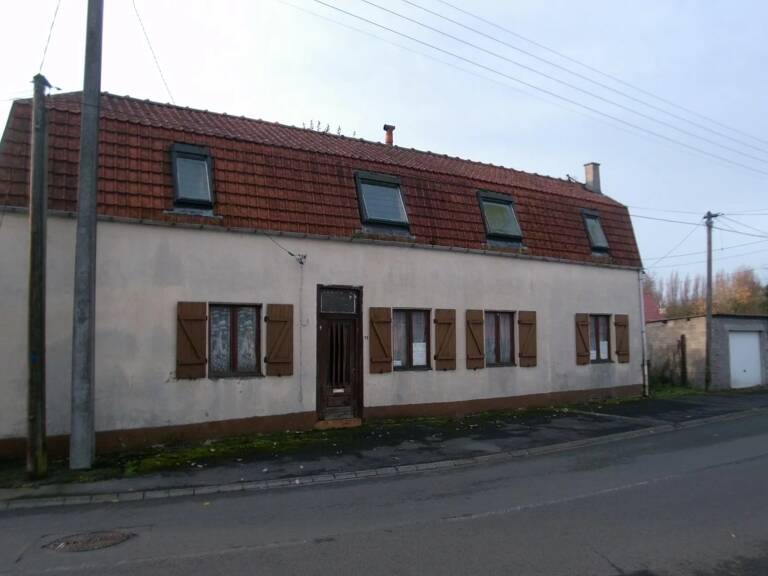 Maison 8 pièces  à vendre  — photo 1