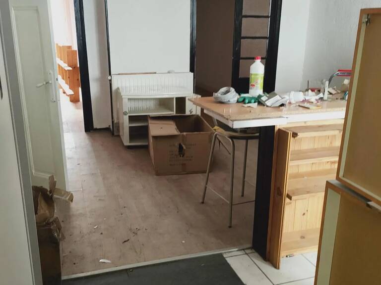 SECTEUR CARNOT APPART. PETITE SURFACE A RENOVER — photo 1