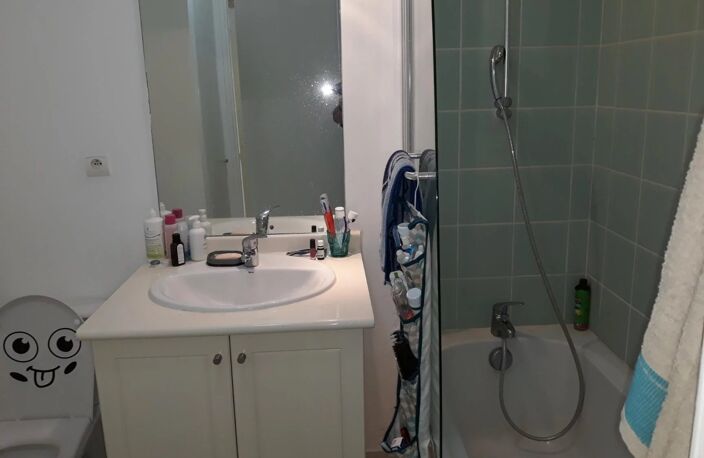 Bien vendu : Appartement  Saint-Denis (97490) — photo 2